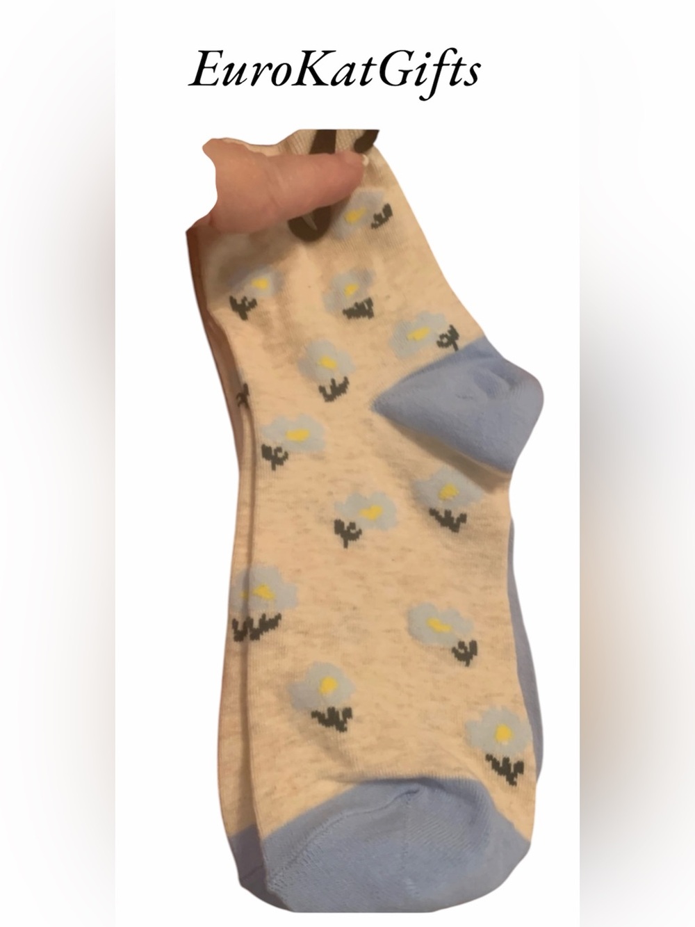 Old Navy Floral Daisy Quarter Crew Socks NWT